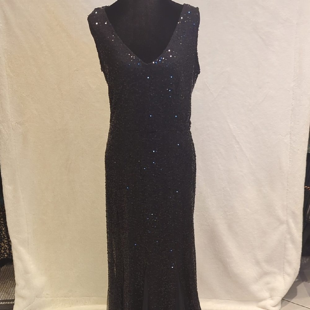 Elegant Black Sequin Evening Dress